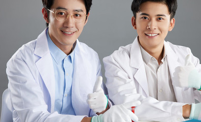 雙軌并行 汽車(chē)美容與二手日用百貨的多元經(jīng)營(yíng)探索